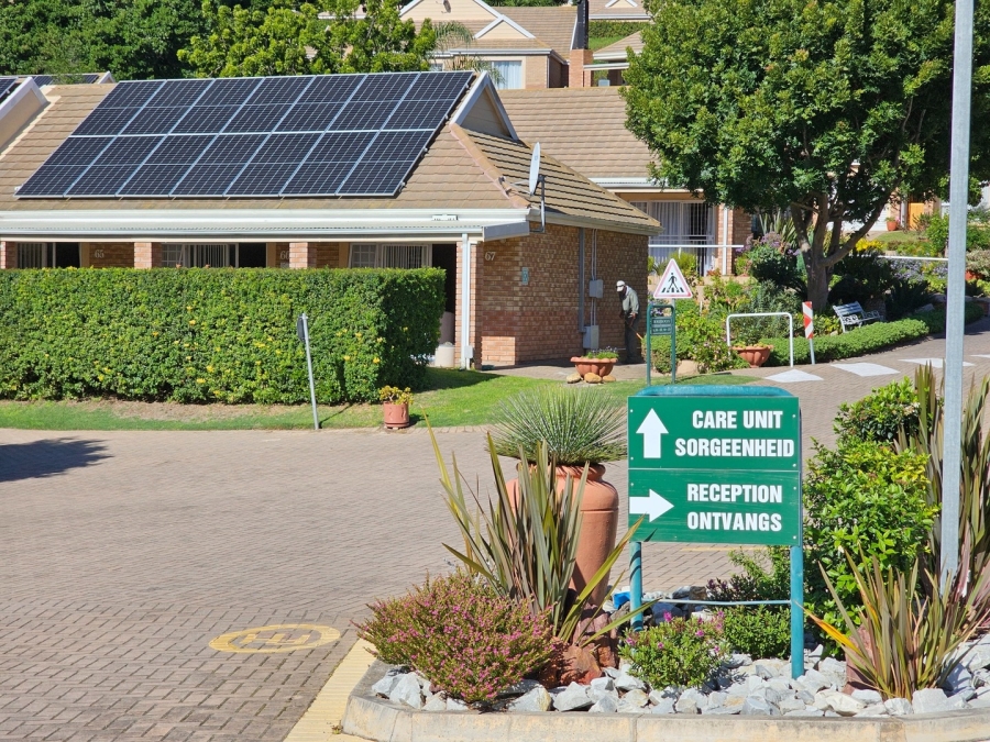 1 Bedroom Property for Sale in Groenkloof Retirement Village Western Cape
